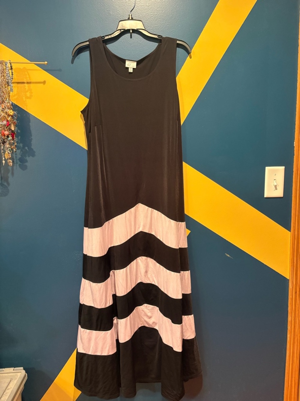 Dora Landa Black & Blush Stripe Scoop Neck Maxi Dress NWOT